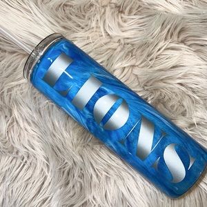 New Custom Made Detroit Lions 30 ounce hot/cold Tumbler w/ slide lid…